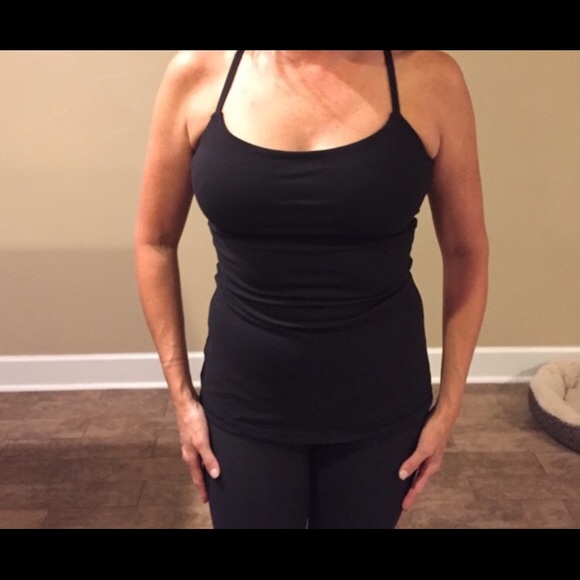 Lululemon  size 6 black tank