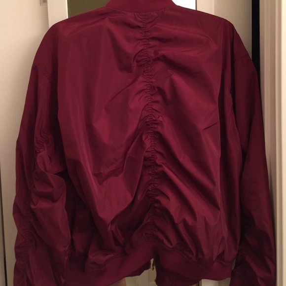 Medium berry express bomber jacket - Picture 2 of 3