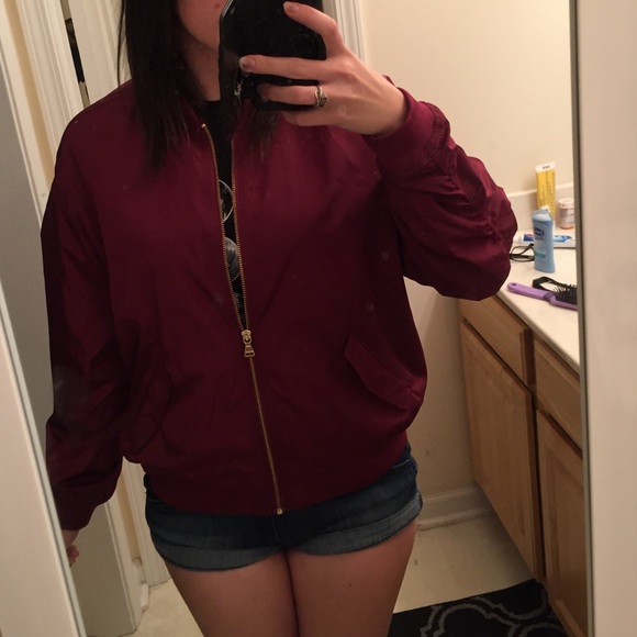 Medium berry express bomber jacket - Picture 3 of 3