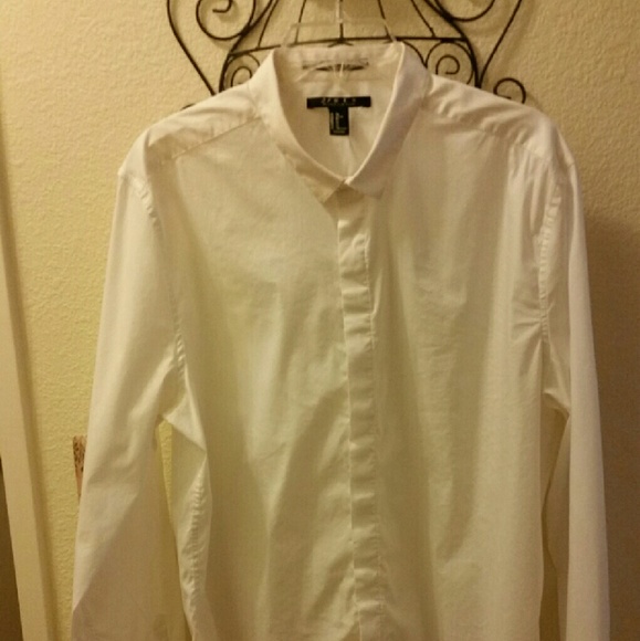 F21 Men's classic white dress shirt