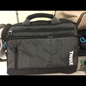 Thule grey/ black 13" Laptop Bag