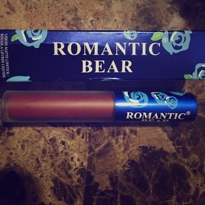 Romantic bear (Salem)