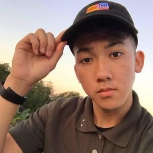 Meet your Posher, Brian