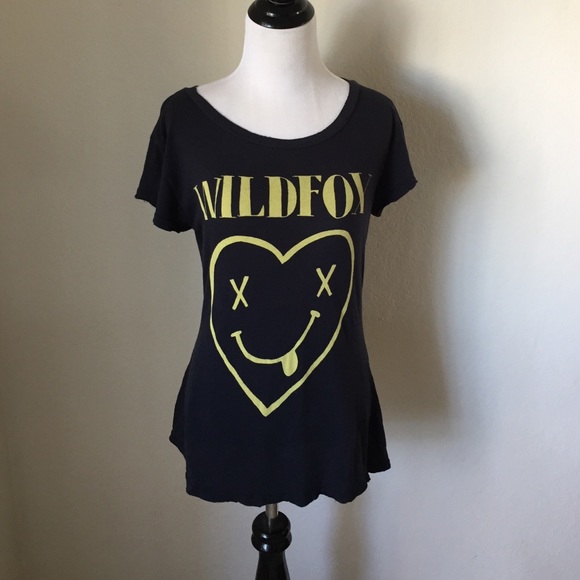 WILDFOX Smiley Face Black Tshirt Size XS