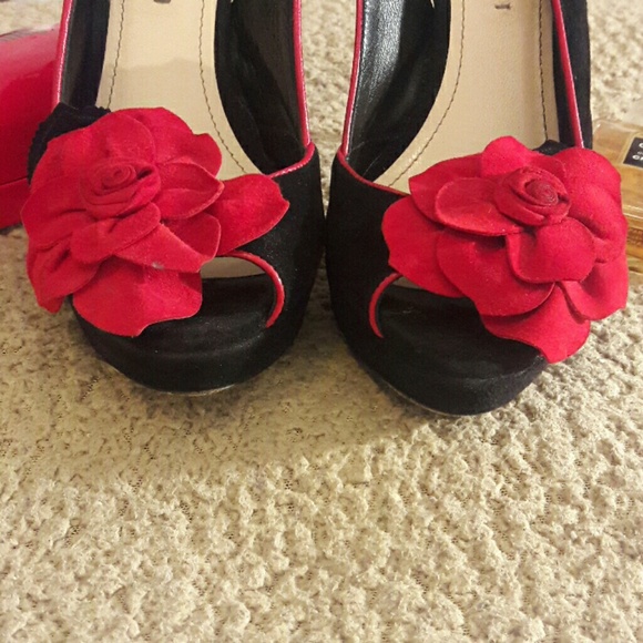 Authentic Prada platform - Picture 2 of 4