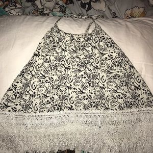 Floral print cropped-ish top