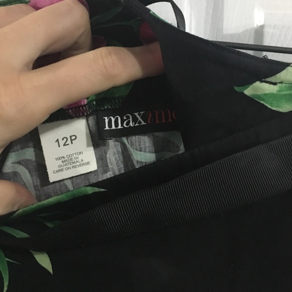 Beautiful skirt - Picture 2 of 2