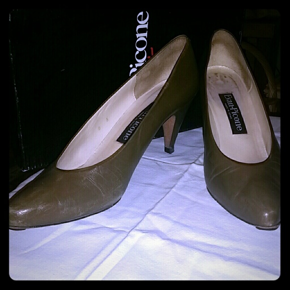 Evan-Picone Leather Heels