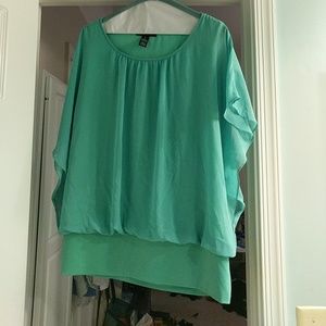 Style & Co mint flutter sleeve with banded hem