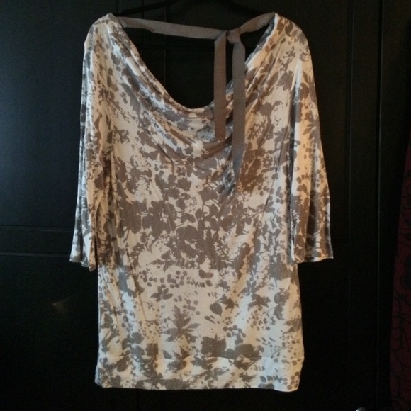 Anthropologie Grey & ivory tie-neck tunic