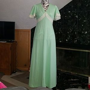 Beautiful vintage 70's dress!! Beautiful vintage 70's dress!!