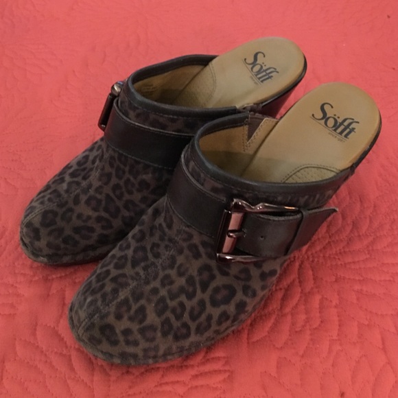 Leopard Mule clogs by Sofft