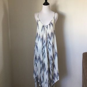 LOVE STITCH Maxi Dress Size Small