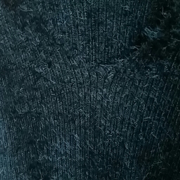 ✨NWT✨GB Sweater - Picture 7 of 8