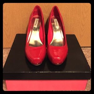 Red patent leather pumps!