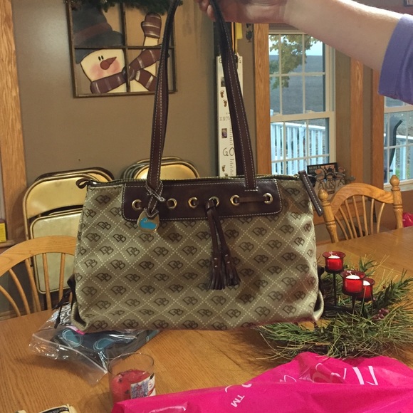 Dooney and Bourke tan purse with wallet