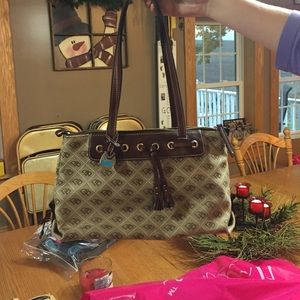 Dooney and Bourke tan purse with wallet