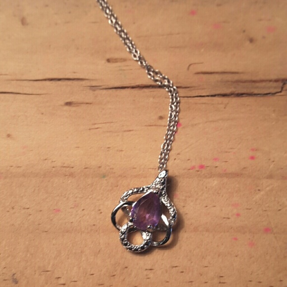 Silver amethyst & diamond necklace NWOT - Picture 3 of 7