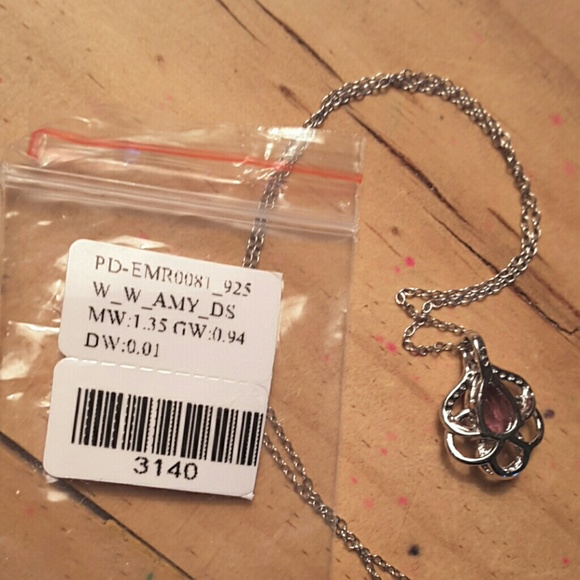 Silver amethyst & diamond necklace NWOT - Picture 4 of 7