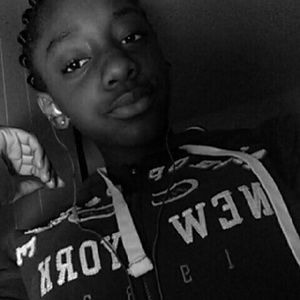 Meet your Posher, Nyonnie