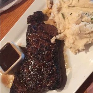 Meet your Posher, Saad