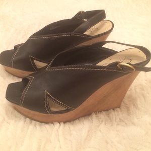 Size 9 Jessica Simpson platform heels.