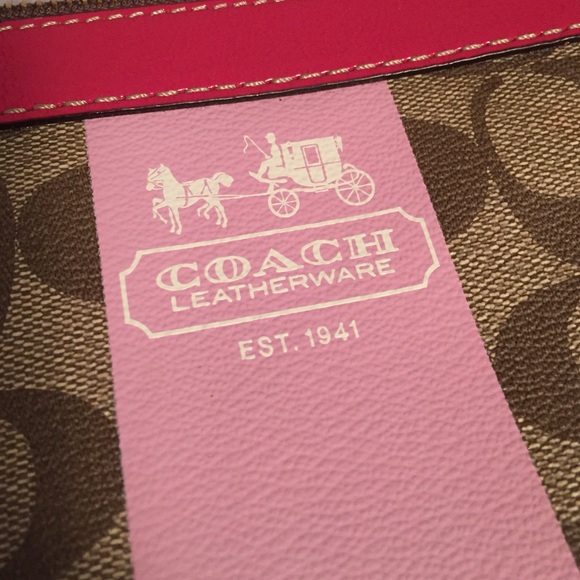 Coach Purse - Mini/Shoulder Bag - Picture 2 of 3