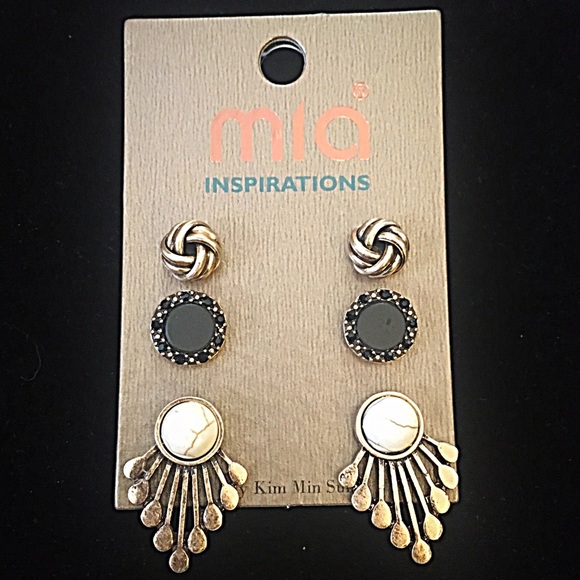 Jewelry - 🎹👂🏼Fan/Knot/Stud Earring Trio-White & Black Jewelry - 🎹👂🏼Fan/Knot/Stud Earring Trio-White & Black
