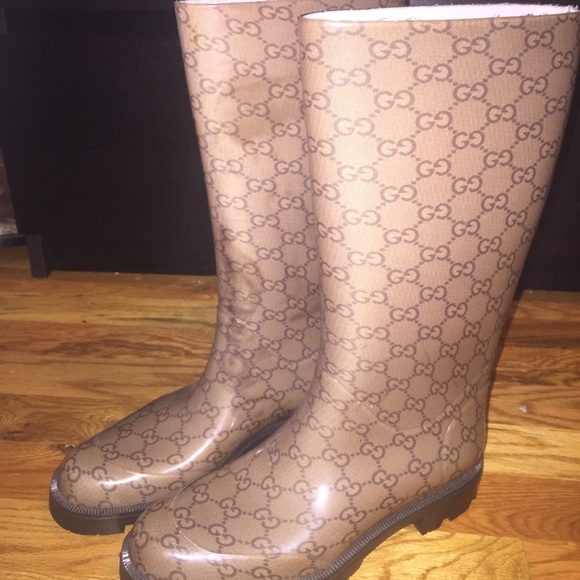 Gucci rain boots