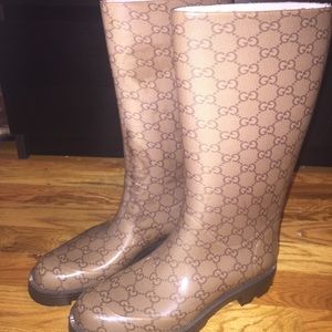 Gucci rain boots