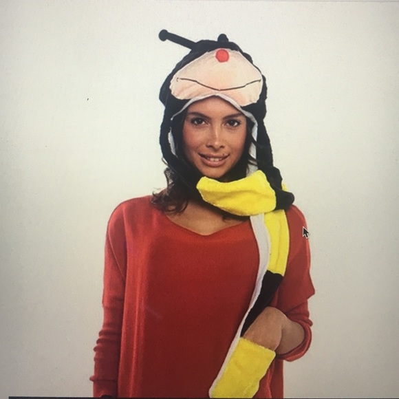 Bumbler bee winter hat/ fleece hat/ animal hat