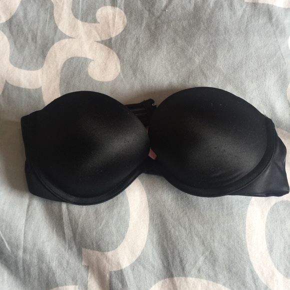 Black Strapless Victoria's Secret PINK bra 32b