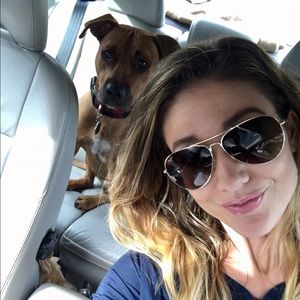 Meet your Posher, Angelike