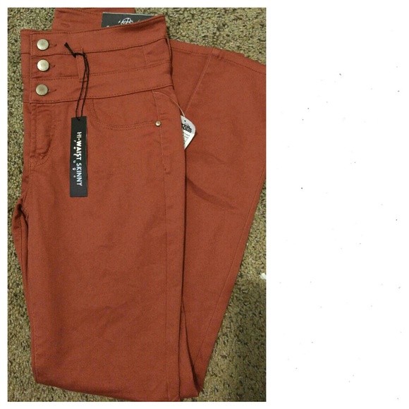 High-waisted Skinny Jeans