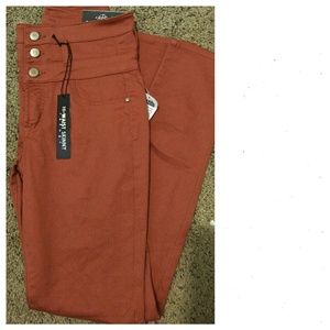 High-waisted Skinny Jeans