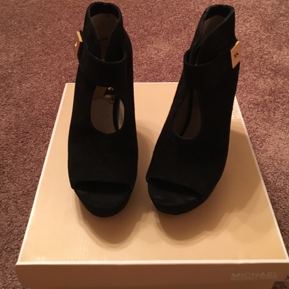 Michael Kors Black Suede Booties size 9