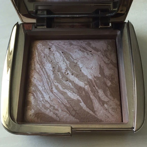 Hourglass Luminous Bronze Light