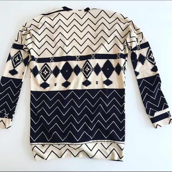 •hp• tribal print cardigan - Picture 3 of 3