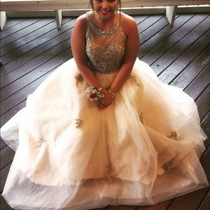 Champagne Tiffany Design Prom Dress