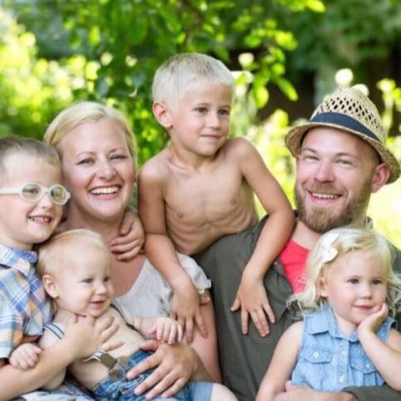 Meet your Posher, Elizabeth - Picture 1 of 1