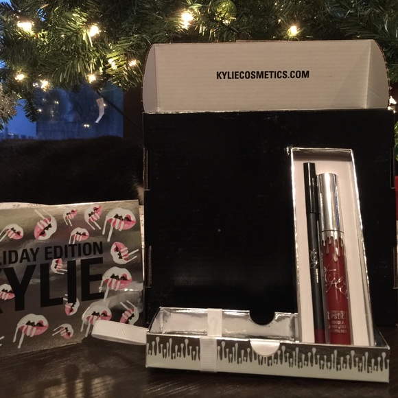 Kylie Cosmetics Holiday Edition Matte Lipstick