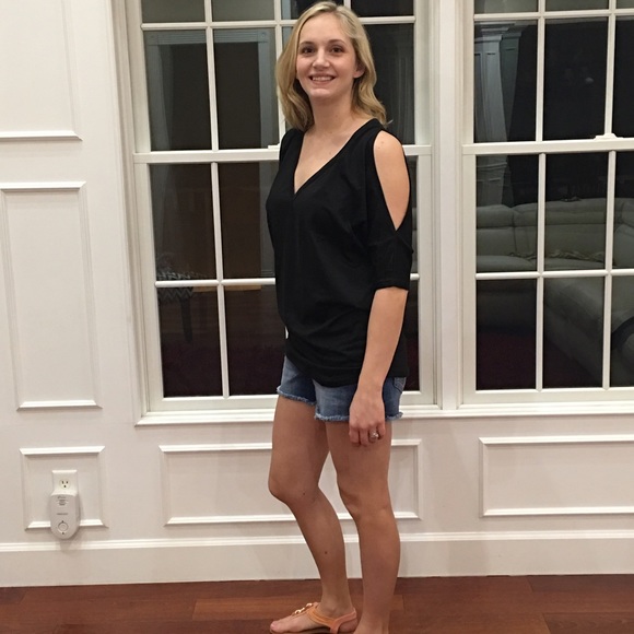 low cut asymmetrical black shirt - Picture 2 of 4