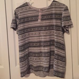 Mens Medium Patterned Shirt