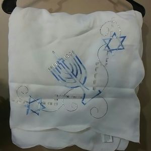 CLOSET CLOSING AUG 31 Chanukah Table Cloth