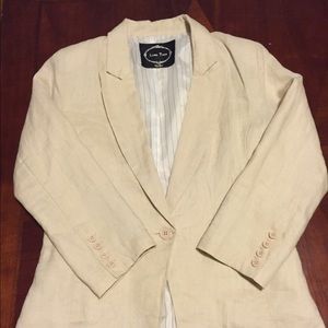 Beige linen blazer