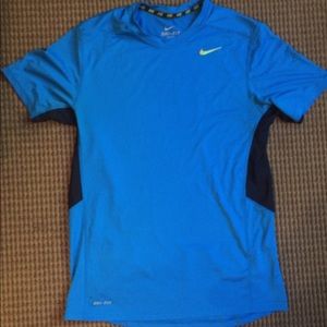 Blue Nike Dri-Fit T-Shirt. Medium. Gold Nike Logo