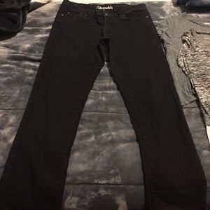 AEROPOSTALE BAYLA SKINNY JEANS / 12 SHORT.