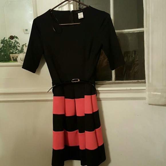 Black and pink dress with patent leather belt