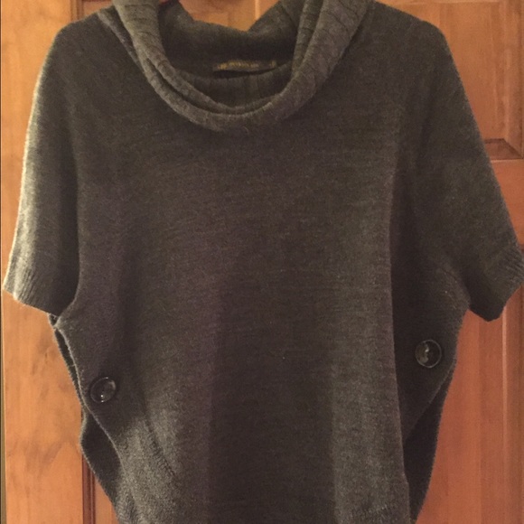 The Limited Sweater - Picture 2 of 4