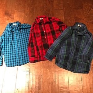 Lot of 3 Old Navy button down shirts Size 6-7